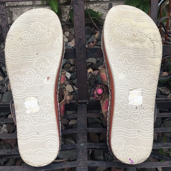 🐲💙 L’ARTISTE by Spring Step Pillow Grey Leather Sandal - Picture 10 of 14